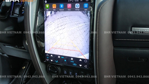 Màn hình DVD Android Tesla Toyota Fortuner 2017 - nay
